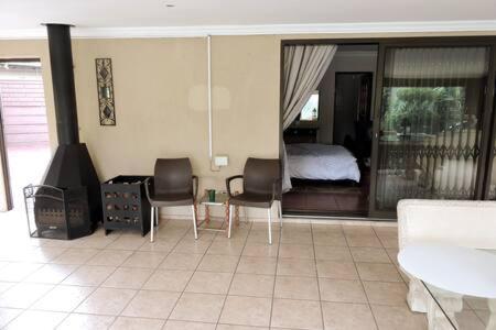 The Pheasant Appartement Boksburg Buitenkant foto