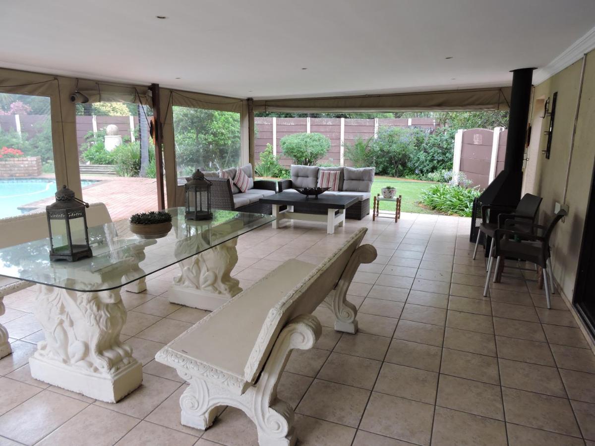 The Pheasant Appartement Boksburg Buitenkant foto