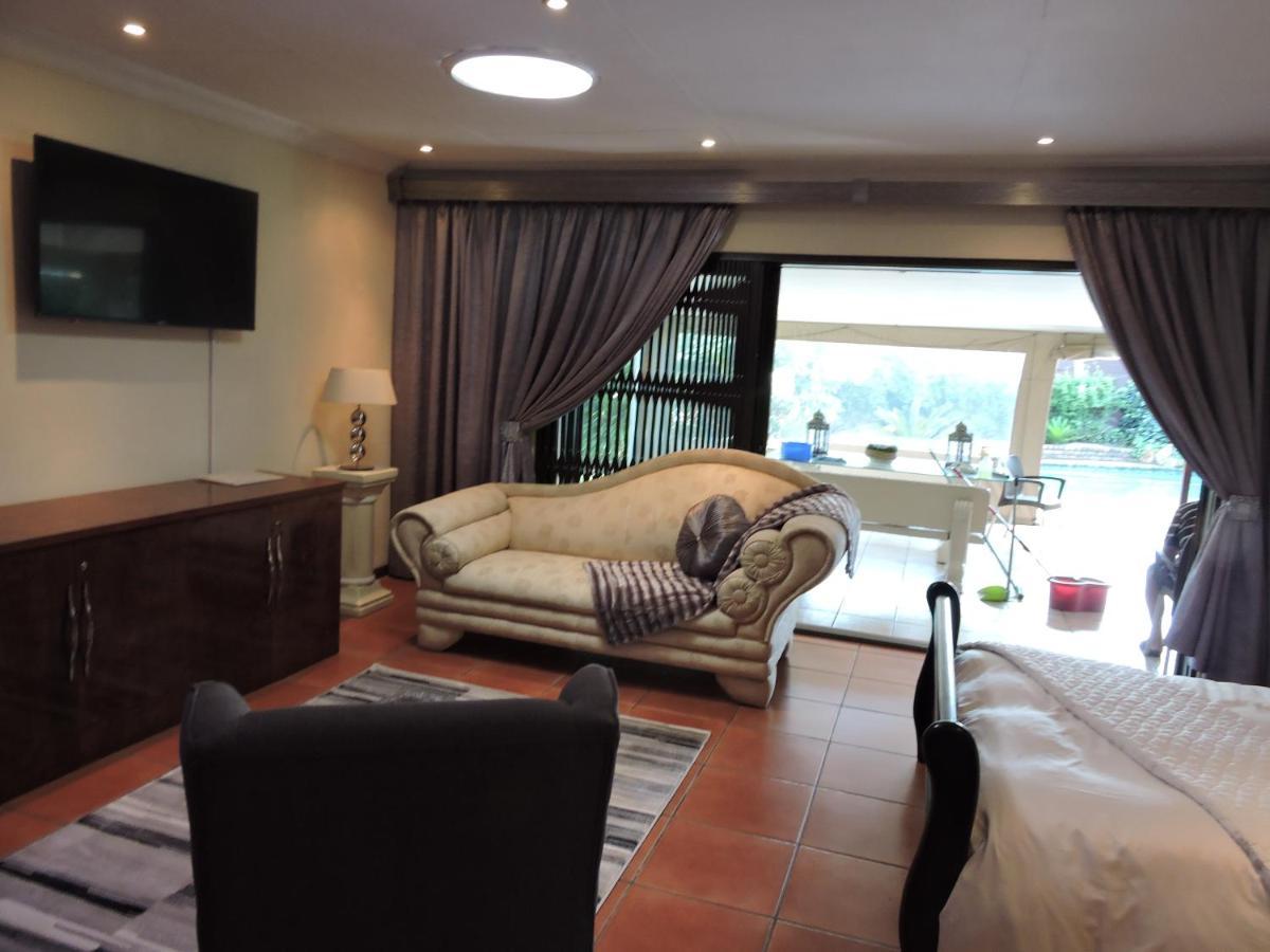 The Pheasant Appartement Boksburg Buitenkant foto