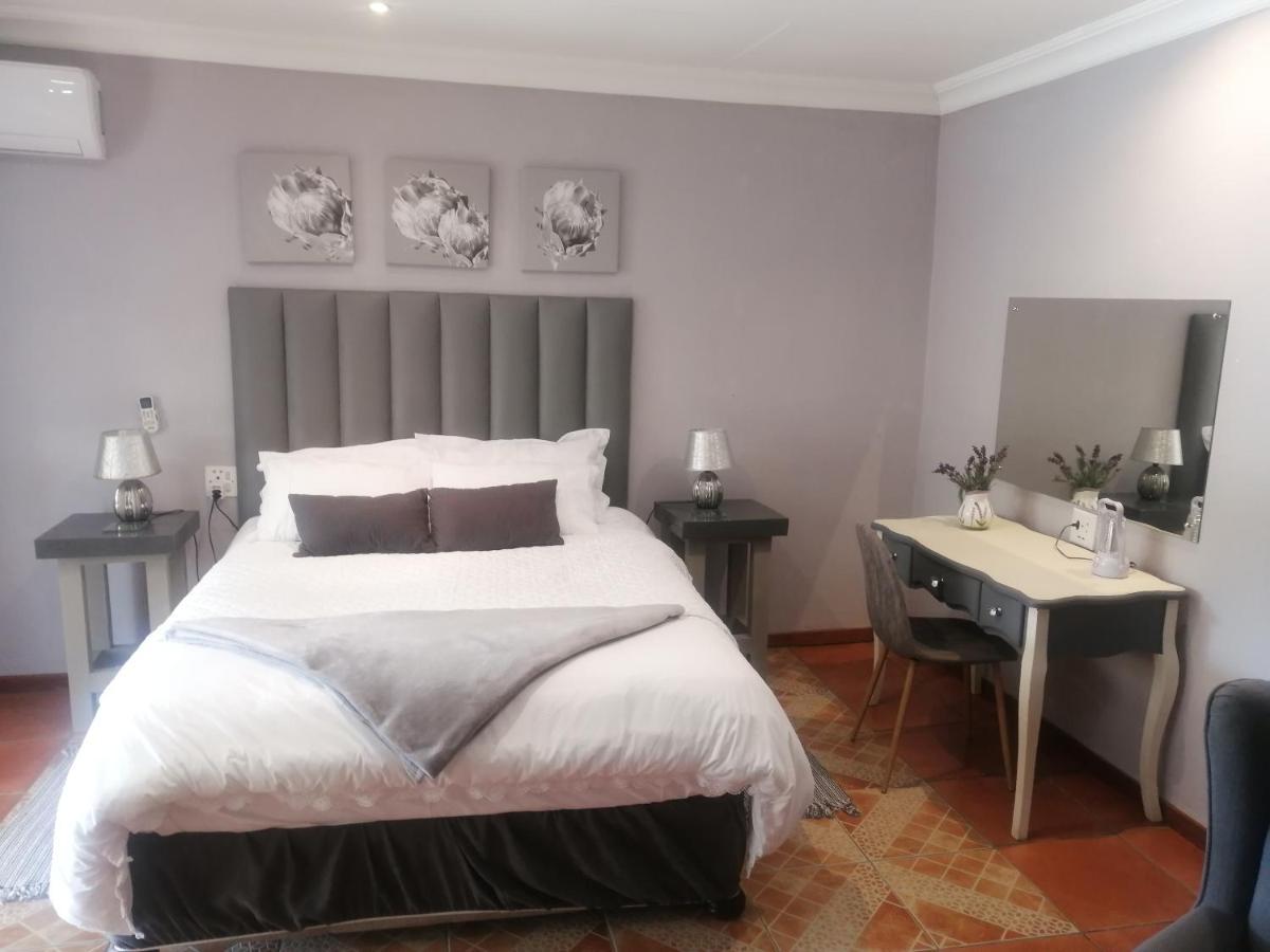 The Pheasant Appartement Boksburg Buitenkant foto
